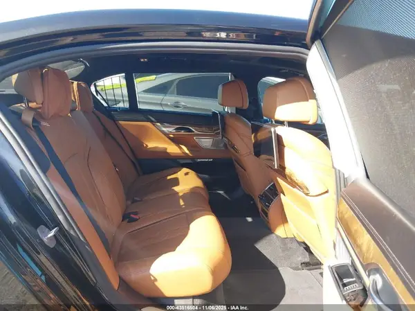WBA7F2C56GG420781 2016 BMW 7ER - Image 8