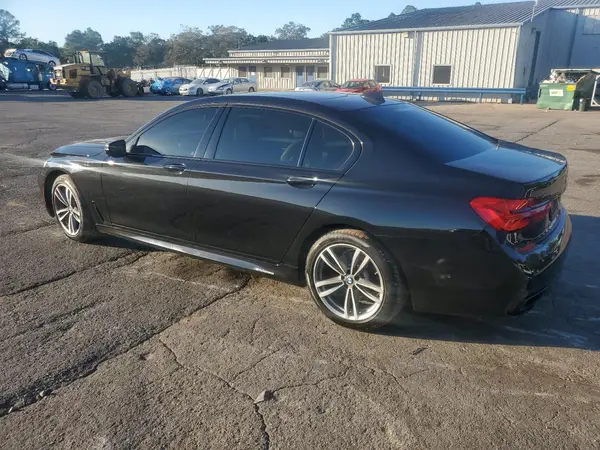 WBA7F2C56HG422385 2017 BMW 7ER - Image 2