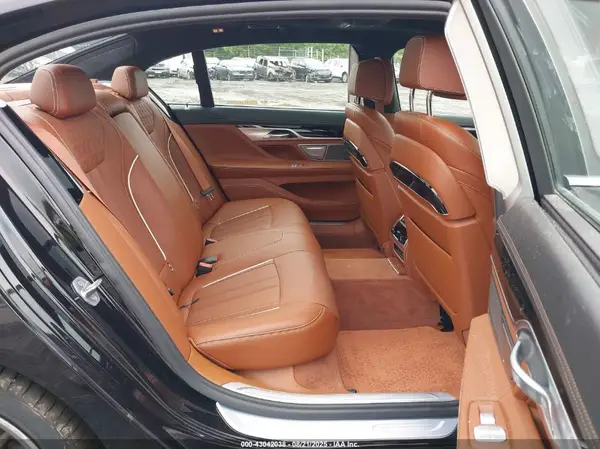WBA7F2C56JB238258 2018 BMW 7ER - Image 8