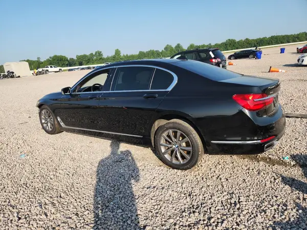 WBA7F2C56KB238990 2019 BMW 7ER - Image 2