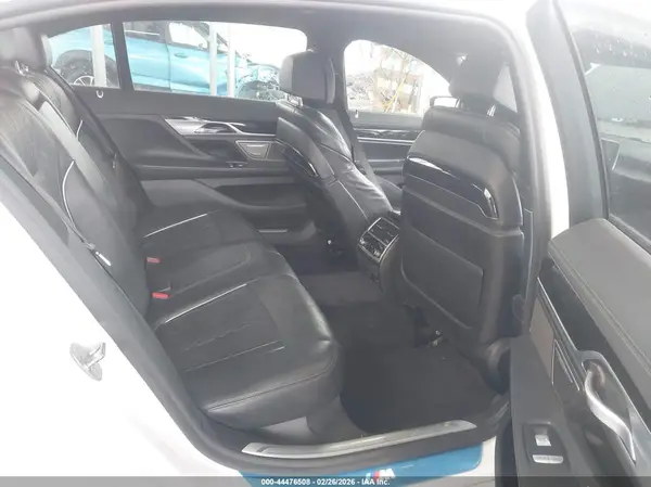WBA7F2C56KB239928 2019 BMW 7ER - Image 8