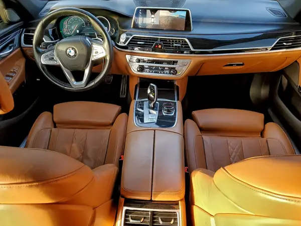 WBA7F2C56KB240299 2019 BMW 7ER - Image 8