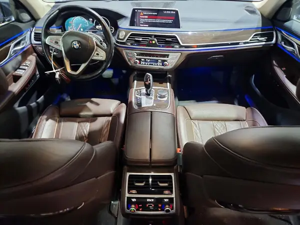 WBA7F2C56KB240528 2019 BMW 7ER - Image 8