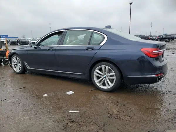 WBA7F2C57GG415010 2016 BMW 7ER - Image 2