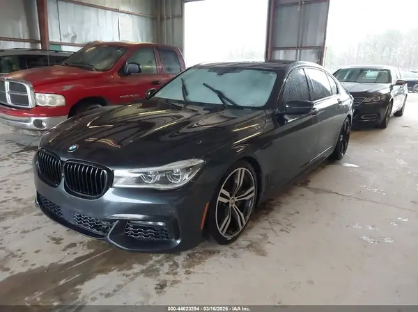 WBA7F2C57GG415668 2016 BMW 7ER - Image 2