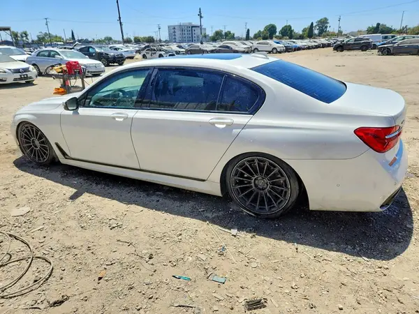 WBA7F2C57GG417114 2016 BMW 7ER - Image 2
