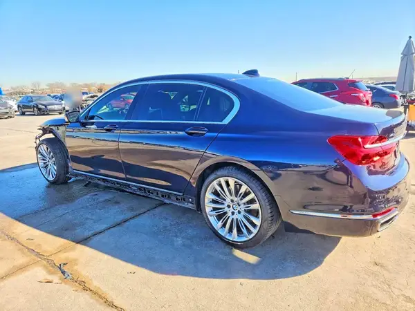 WBA7F2C57GG419137 2016 BMW 7ER - Image 2