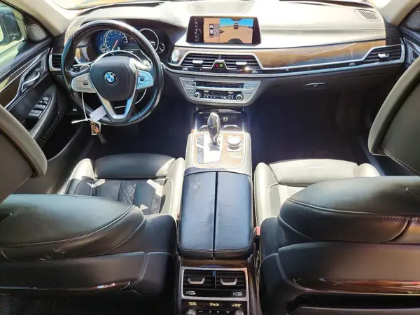 WBA7F2C57GG419252 2016 BMW 7ER - Image 8