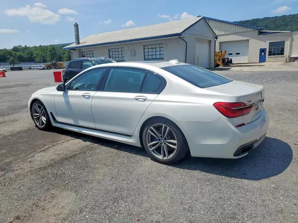 WBA7F2C57GG419395 2016 BMW 7ER - Image 2