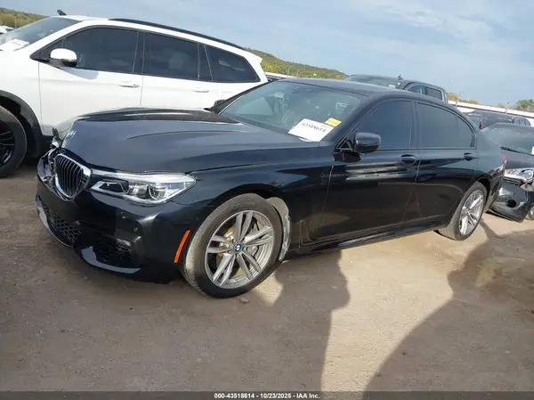 WBA7F2C57GG419462 2016 BMW 7ER - Image 2