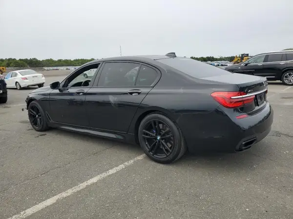 WBA7F2C57GG420515 2016 BMW 7ER - Image 2