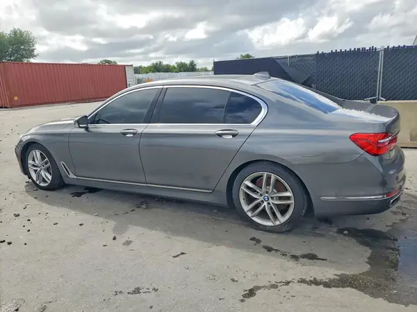 WBA7F2C57GGE12319 2016 BMW 7ER - Image 2