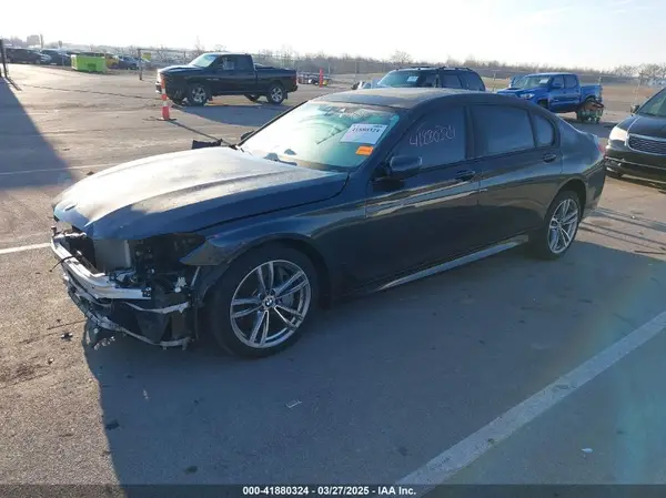 WBA7F2C57HG422654 2017 BMW 7ER - Image 2