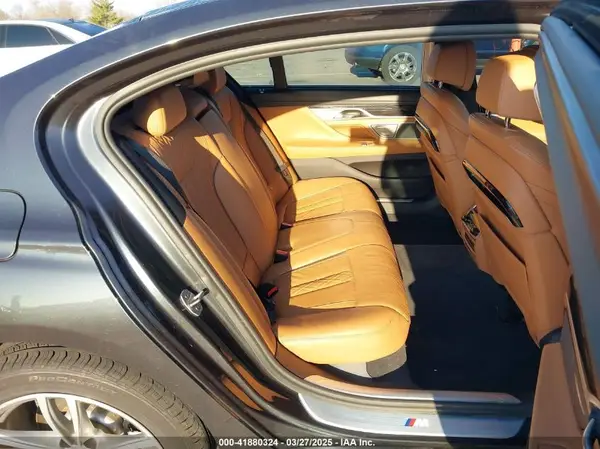 WBA7F2C57HG422654 2017 BMW 7ER - Image 8