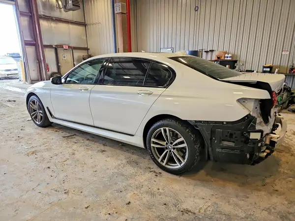 WBA7F2C57HG422718 2017 BMW 7ER - Image 2
