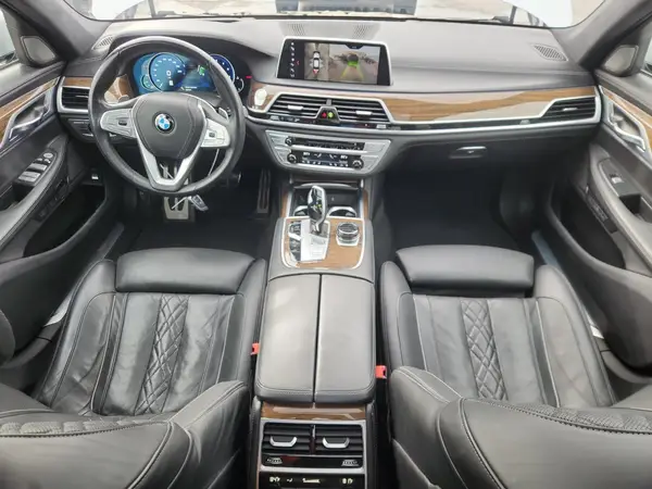 WBA7F2C57JB238477 2018 BMW 7ER - Image 8
