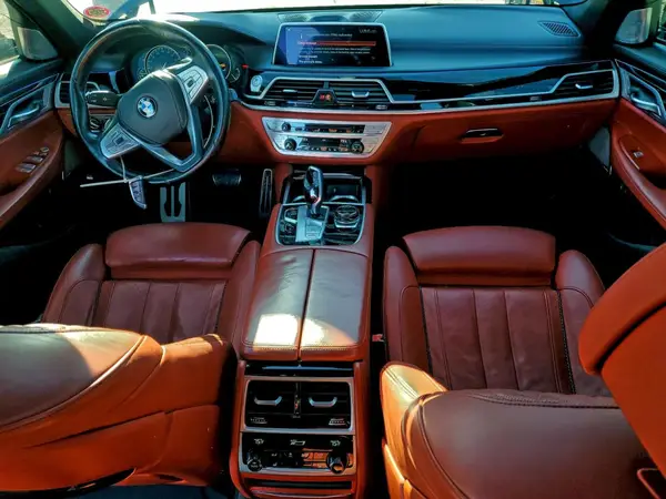 WBA7F2C57JG424586 2018 BMW 7ER - Image 8