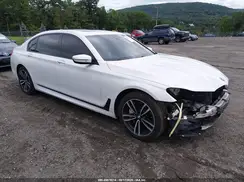 WBA7F2C57JG424877 2018 BMW 7ER