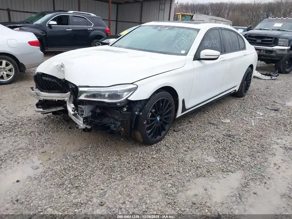 WBA7F2C57KB239694 2019 BMW 7ER - Image 2