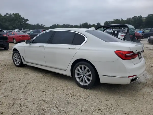WBA7F2C57KB240683 2019 BMW 7ER - Image 2