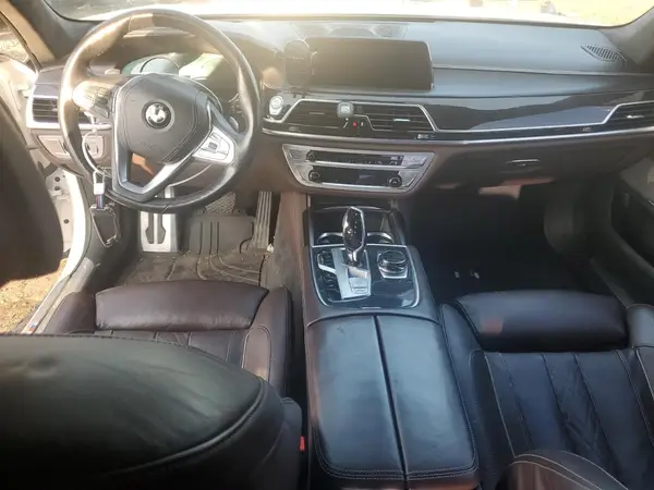 WBA7F2C58GG415145 2016 BMW 7ER - Image 8