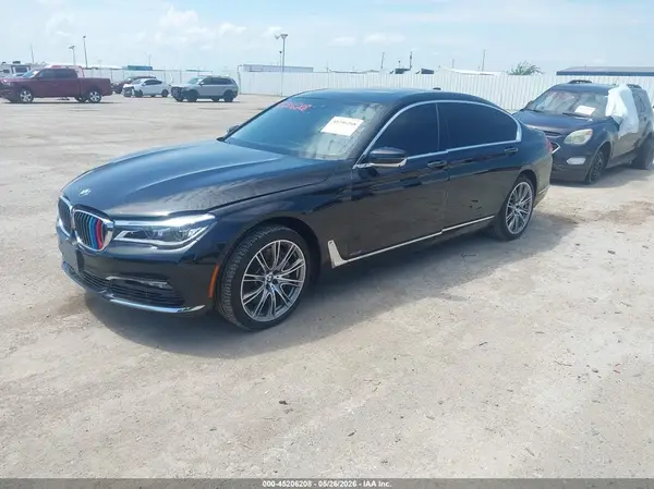 WBA7F2C58GG418515 2016 BMW 7ER - Image 2