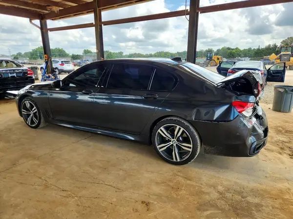 WBA7F2C58GG419051 2016 BMW 7ER - Image 2