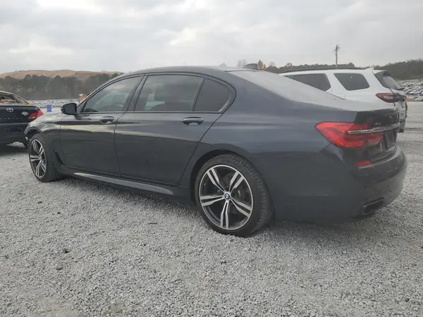 WBA7F2C58GG420569 2016 BMW 7ER - Image 2