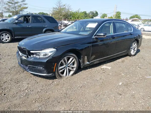 WBA7F2C58GG421060 2016 BMW 7ER - Image 2