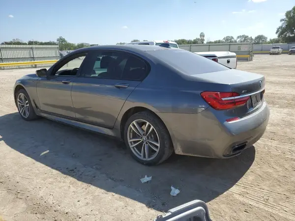 WBA7F2C58HG422002 2017 BMW 7ER - Image 2