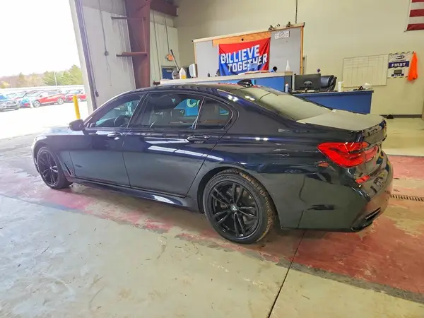 WBA7F2C58HG422064 2017 BMW 7ER - Image 2