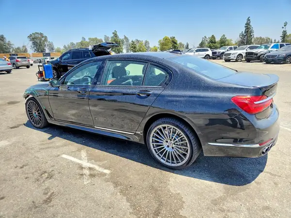 WBA7F2C58HG543757 2017 BMW 7ER - Image 2