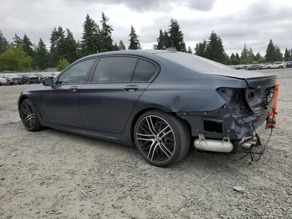 WBA7F2C58JG424581 2018 BMW 7ER - Image 2