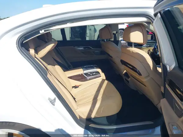 WBA7F2C58KB239039 2019 BMW 7ER - Image 8