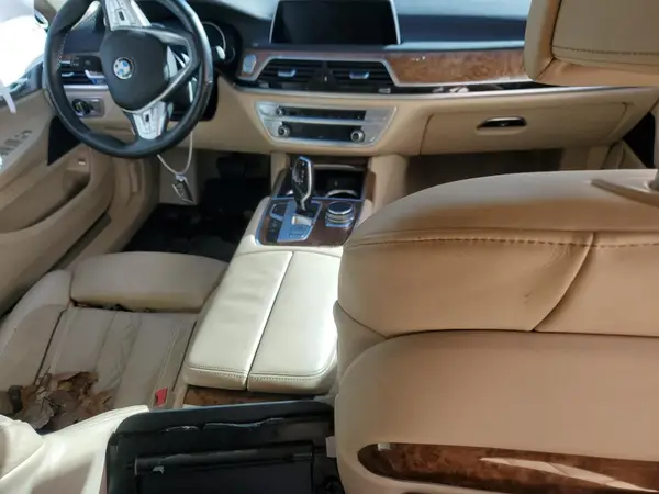 WBA7F2C58KB240823 2019 BMW 7ER - Image 8