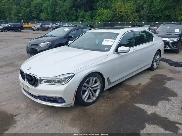 WBA7F2C59GG415896 2016 BMW 7ER - Image 2