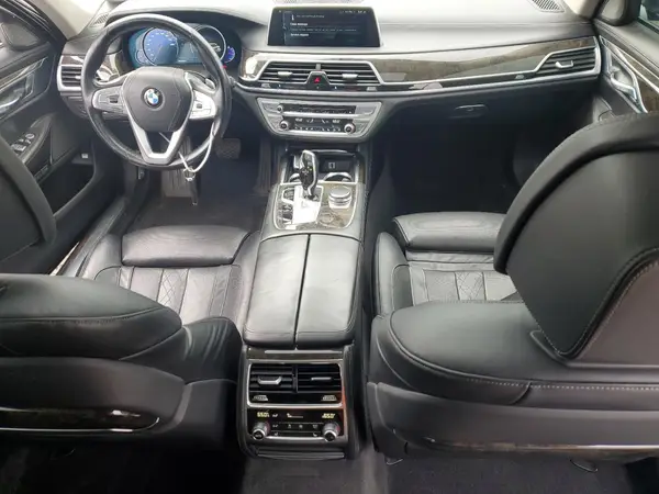 WBA7F2C59GG417664 2016 BMW 7ER - Image 8