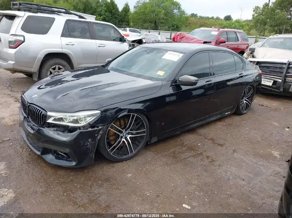 WBA7F2C59GG417969 2016 BMW 7ER - Image 2