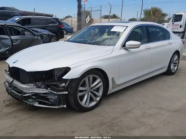 WBA7F2C59GG418135 2016 BMW 7ER - Image 2