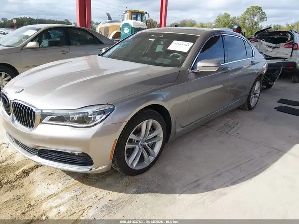 WBA7F2C59GG419673 2016 BMW 7ER - Image 2