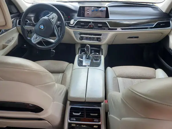 WBA7F2C59GG420175 2016 BMW 7ER - Image 8