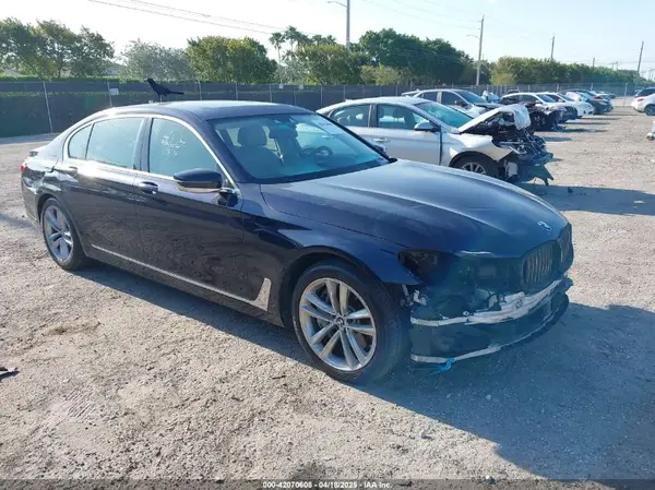 WBA7F2C59JG424704 2018 BMW 7ER - Image 1