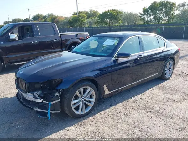 WBA7F2C59JG424704 2018 BMW 7ER - Image 2