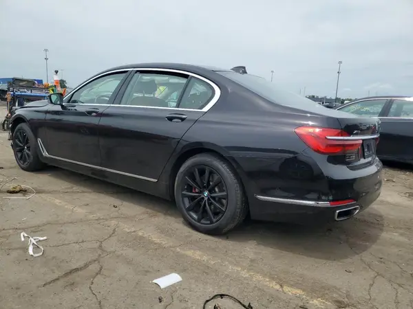 WBA7F2C59KB240751 2019 BMW 7ER - Image 2