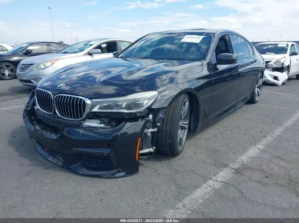 WBA7F2C5XGG415731 2016 BMW 7ER - Image 2
