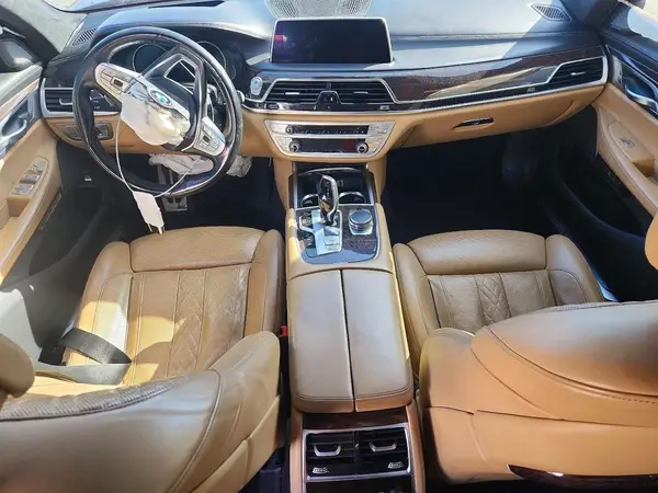 WBA7F2C5XGG415924 2016 BMW 7ER - Image 8
