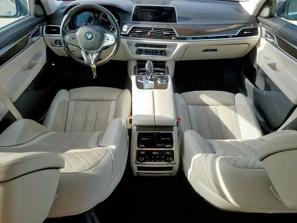 WBA7F2C5XGG417320 2016 BMW 7ER - Image 8