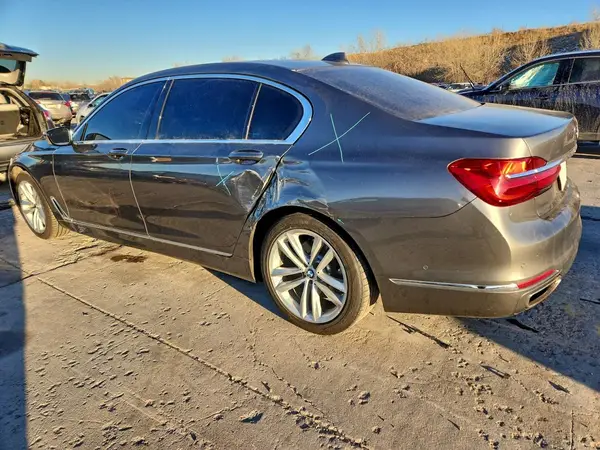 WBA7F2C5XGG417897 2016 BMW 7ER - Image 2