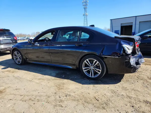 WBA7F2C5XGG418306 2016 BMW 7ER - Image 2