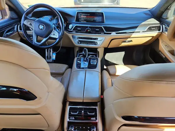 WBA7F2C5XGG418306 2016 BMW 7ER - Image 8
